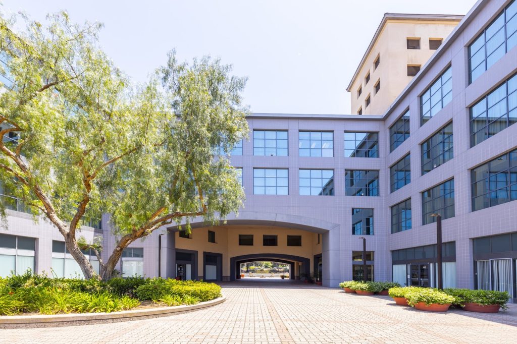 Edge Dental of Temecula office building exterior